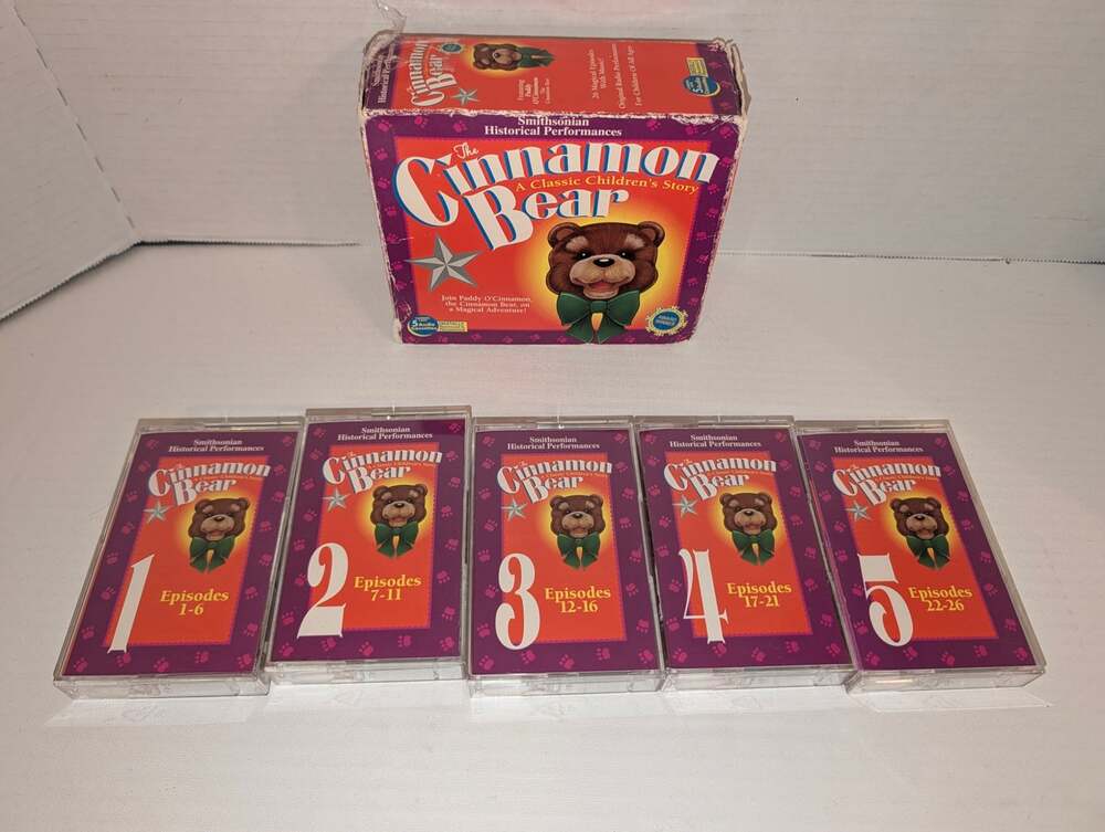 The Cinnamon Bear 26 Episodes 5 Cassette Set Smithsonian Radio Spirits 1995 MINT